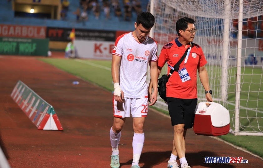 Hoàng Đức chấn thương, Quang Hải một mình gồng gánh ĐT Việt Nam? 187929